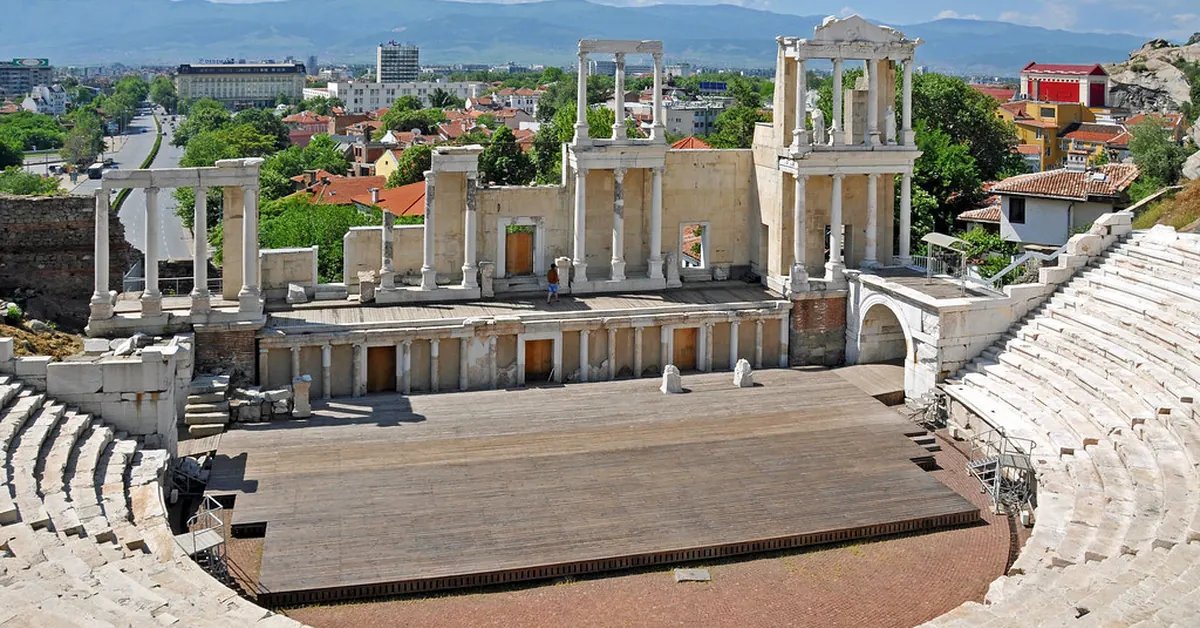 Jak budować napięcie romantyczne w erotyce